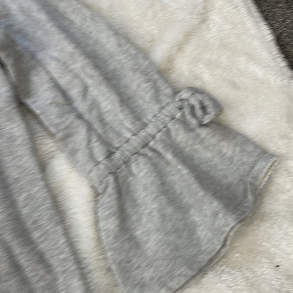 Express One Eleven Gray Oversized Sweatshirt‎ - Picture 2 of 5